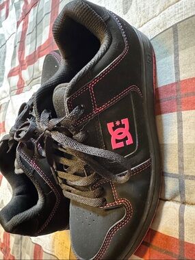 DC  Black Sneakers with pink LOGO